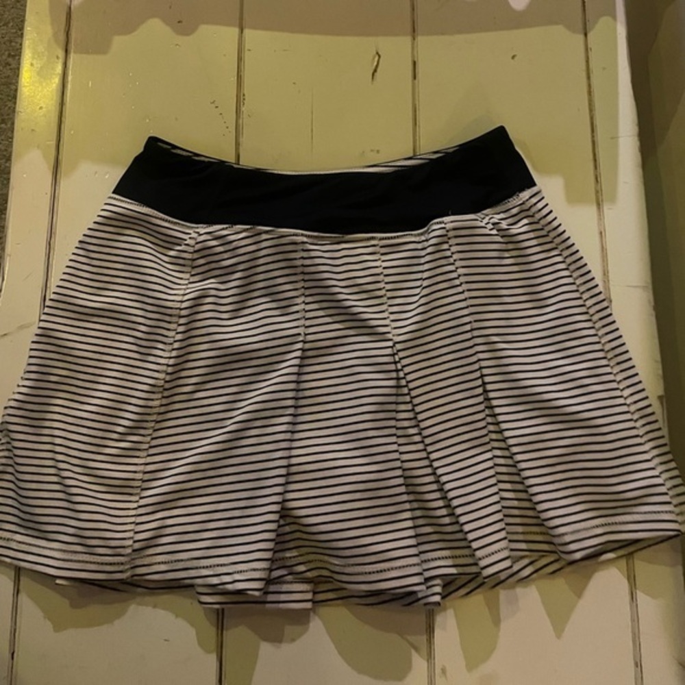 Navy and white Pleated tennis skirt